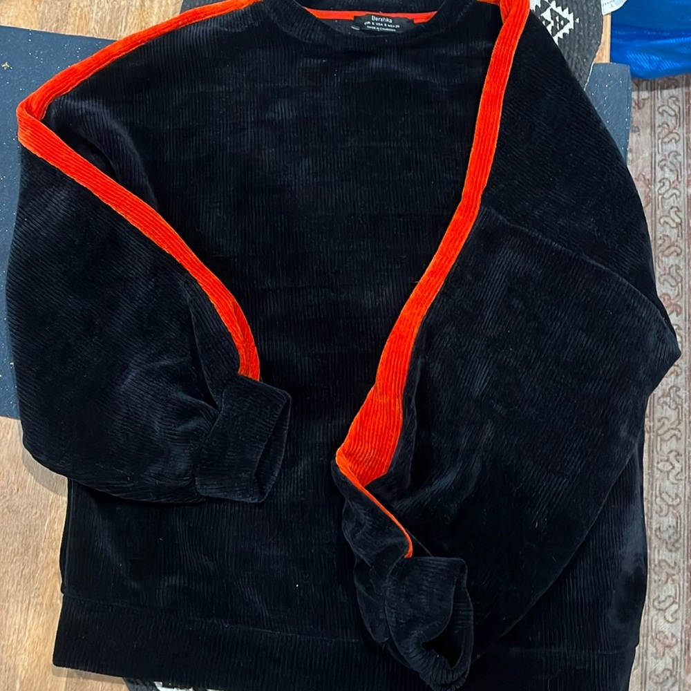 Bershka Sweater